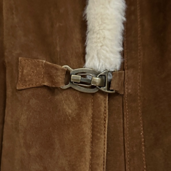 Vintage Gallery Brown Sued Leather Jacket with Cream Accents - Picture 3 of 11